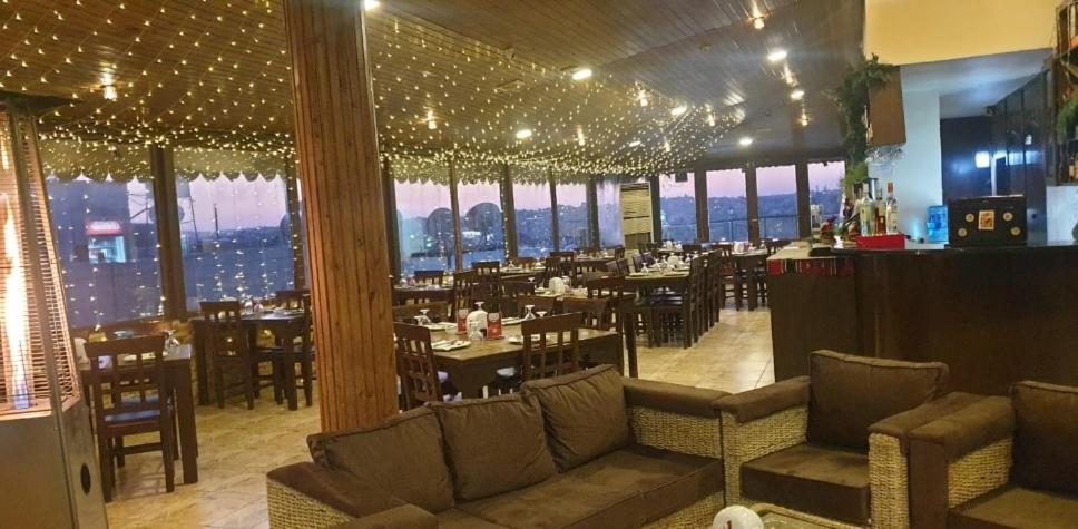 Saint John Hotel Madaba Eksteriør bilde