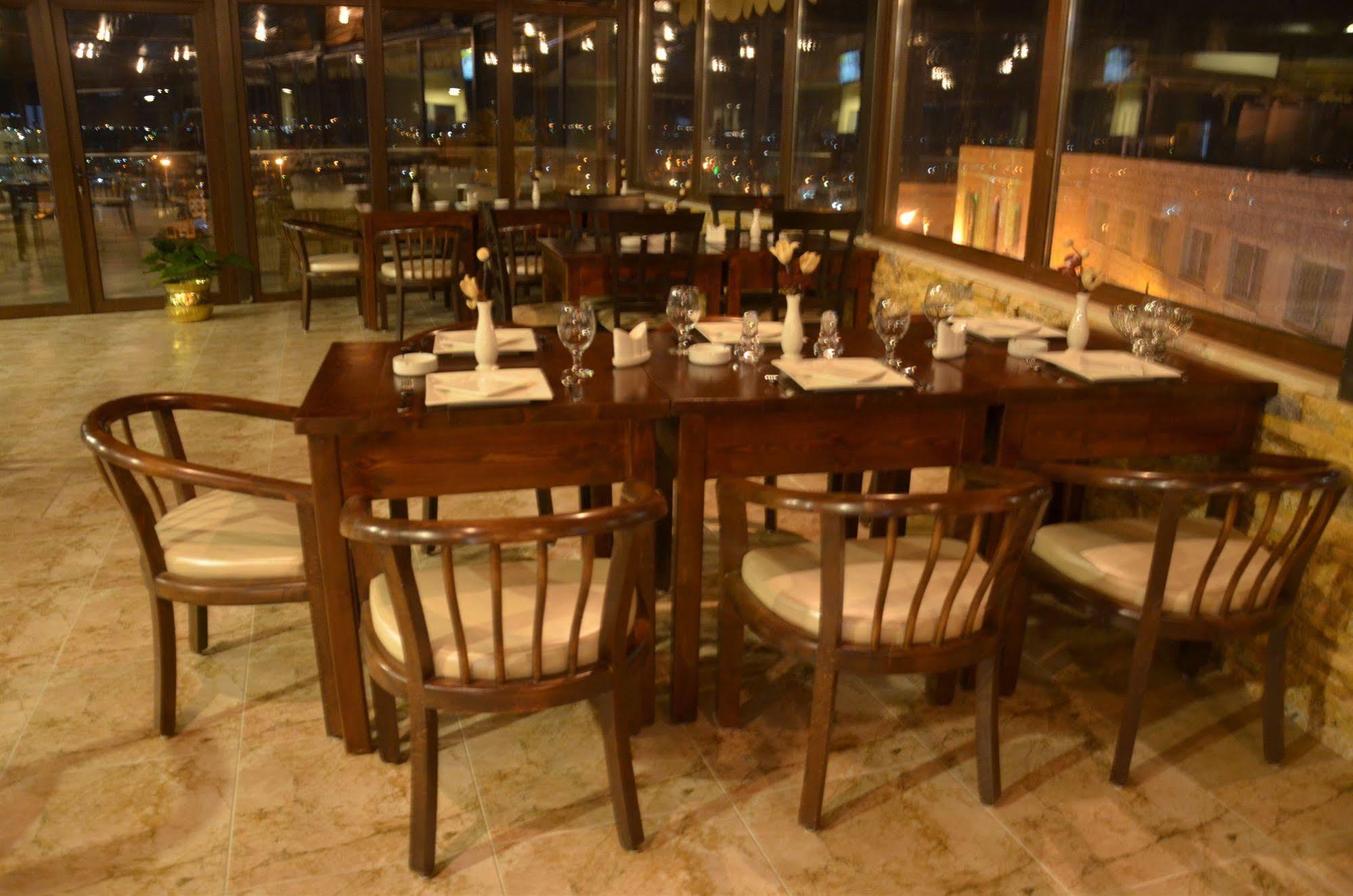 Saint John Hotel Madaba Eksteriør bilde