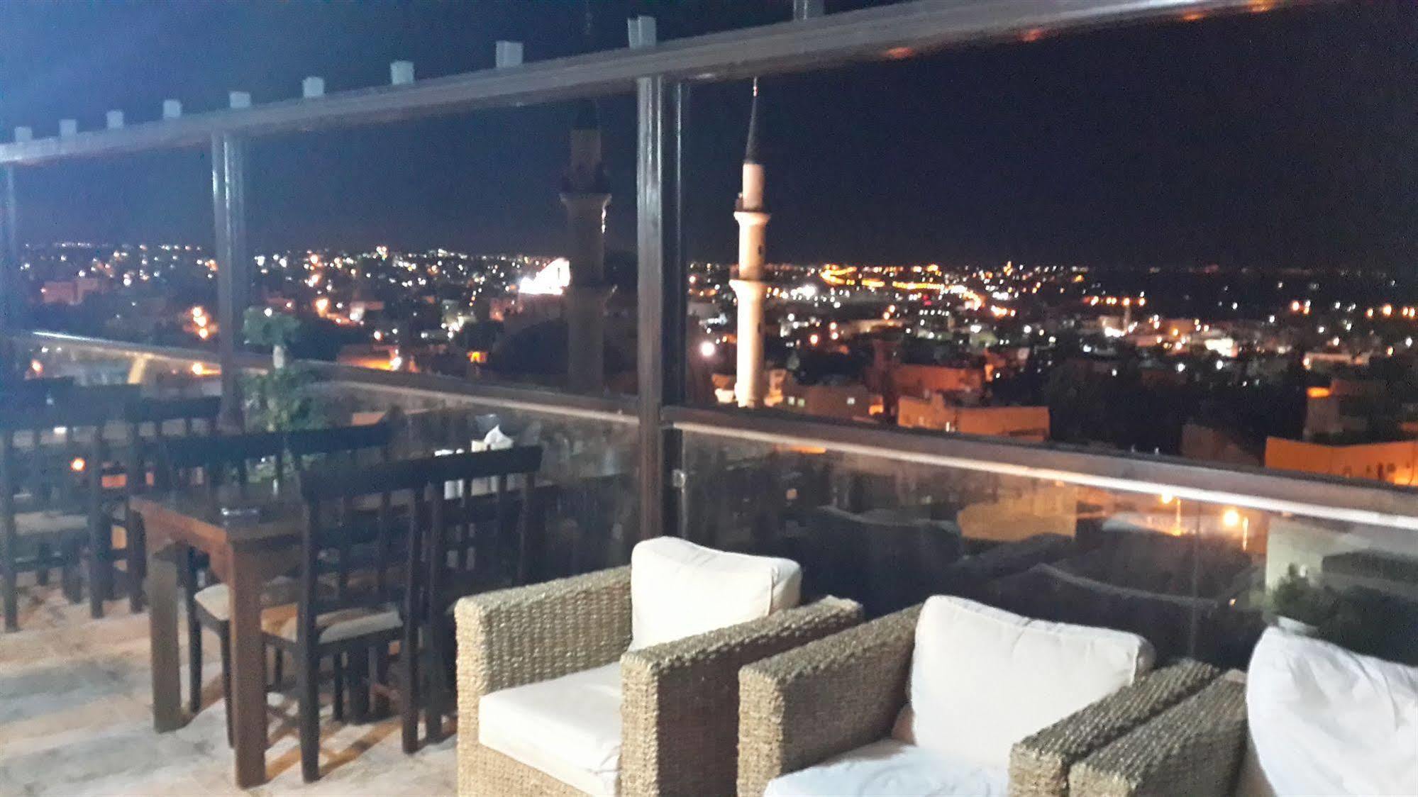 Saint John Hotel Madaba Eksteriør bilde